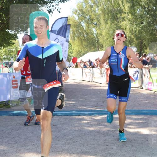 07.09.2025 - 19. Norderstedt Triathlon Zöllner http://msf.ph/oto/8779875 07.09.2025 12:42:29 Ziel 168, 215, 741, 800 meine-sportfotos.de