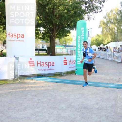 07.09.2025 - 19. Norderstedt Triathlon Zöllner http://msf.ph/oto/8779878 07.09.2025 17:33:28 Ziel 1446 meine-sportfotos.de