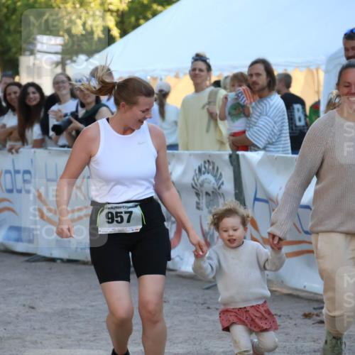 07.09.2025 - 19. Norderstedt Triathlon Zöllner http://msf.ph/oto/8779926 07.09.2025 17:33:37 Ziel 957 meine-sportfotos.de