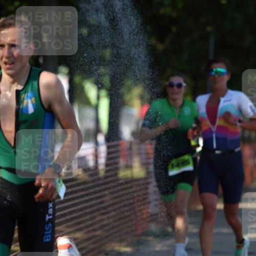 07.09.2025 - 19. Norderstedt Triathlon Michael Strokosch http://msf.ph/oto/8779984 07.09.2025 16:00:48 Laufen 475, 1495, 1500 meine-sportfotos.de