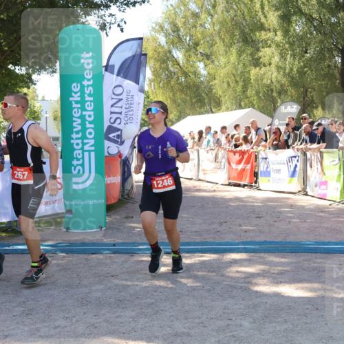 07.09.2025 - 19. Norderstedt Triathlon Zöllner http://msf.ph/oto/8780004 07.09.2025 12:46:23 Ziel 184, 226, 267, 1246 meine-sportfotos.de