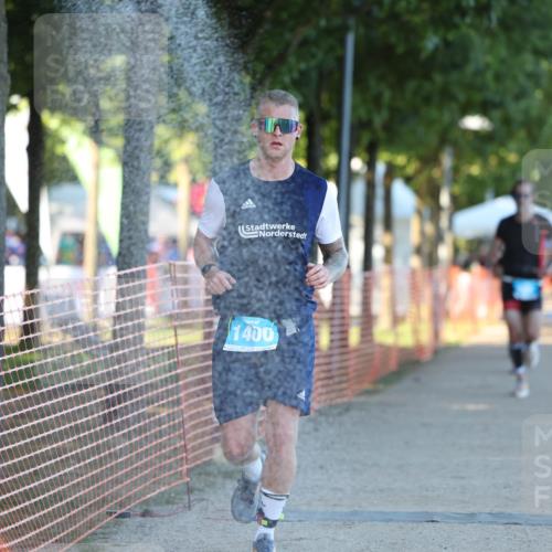 07.09.2025 - 19. Norderstedt Triathlon Michael Strokosch http://msf.ph/oto/8780022 07.09.2025 17:05:15 Laufen 1400 meine-sportfotos.de