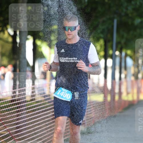 07.09.2025 - 19. Norderstedt Triathlon Michael Strokosch http://msf.ph/oto/8780038 07.09.2025 17:05:16 Laufen 1400, 1446 meine-sportfotos.de