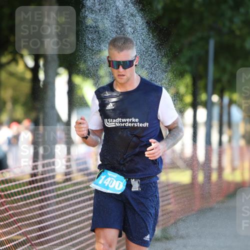 07.09.2025 - 19. Norderstedt Triathlon Michael Strokosch http://msf.ph/oto/8780042 07.09.2025 17:05:16 Laufen 1400, 1446 meine-sportfotos.de