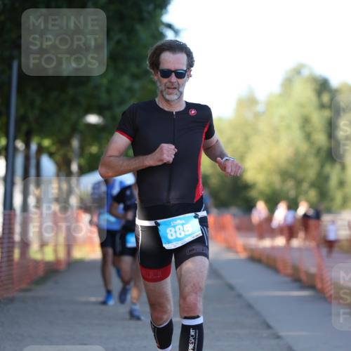 07.09.2025 - 19. Norderstedt Triathlon Michael Strokosch http://msf.ph/oto/8780056 07.09.2025 17:05:20 Laufen 1446 meine-sportfotos.de