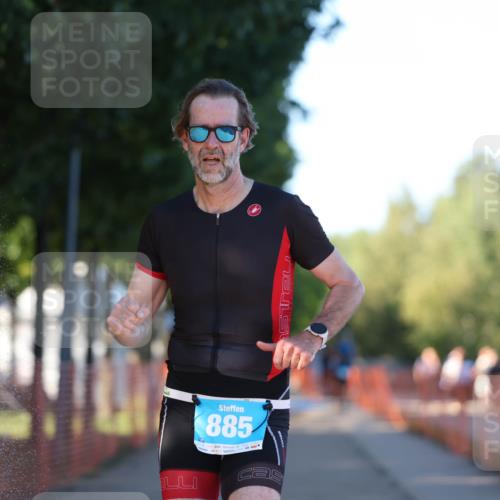 07.09.2025 - 19. Norderstedt Triathlon Michael Strokosch http://msf.ph/oto/8780067 07.09.2025 17:05:20 Laufen 1446 meine-sportfotos.de