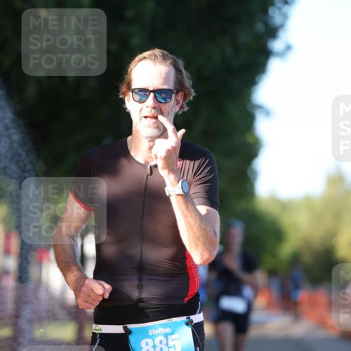07.09.2025 - 19. Norderstedt Triathlon Michael Strokosch http://msf.ph/oto/8780071 07.09.2025 17:05:21 Laufen 1446 meine-sportfotos.de