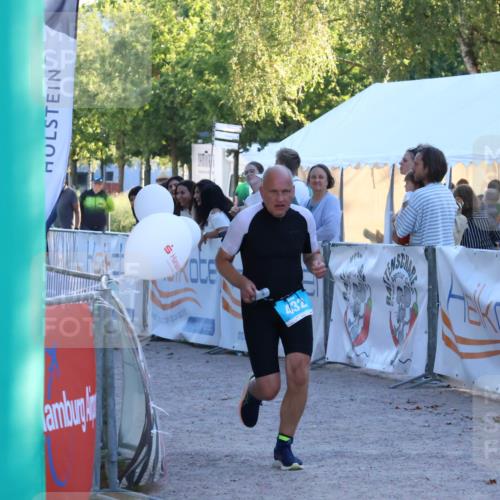 07.09.2025 - 19. Norderstedt Triathlon Zöllner http://msf.ph/oto/8780079 07.09.2025 17:34:20 Ziel 409, 432, 910 meine-sportfotos.de