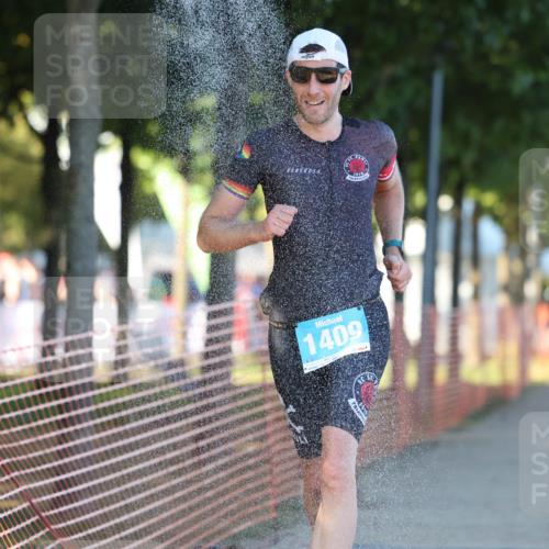 07.09.2025 - 19. Norderstedt Triathlon Michael Strokosch http://msf.ph/oto/8780164 07.09.2025 17:05:41 Laufen 432, 924 meine-sportfotos.de