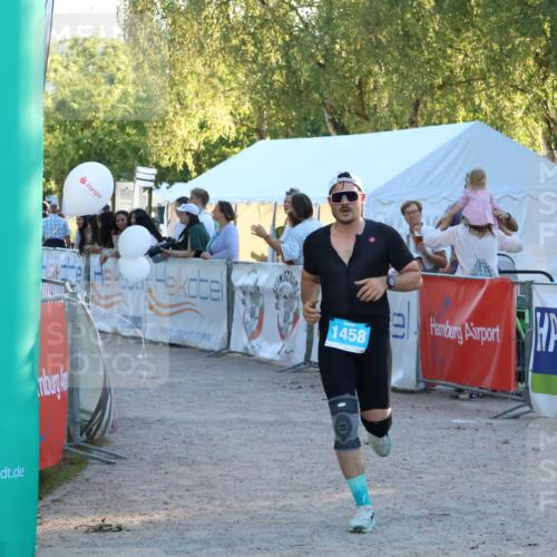 07.09.2025 - 19. Norderstedt Triathlon Zöllner http://msf.ph/oto/8780174 07.09.2025 17:35:02 Ziel 1458 meine-sportfotos.de