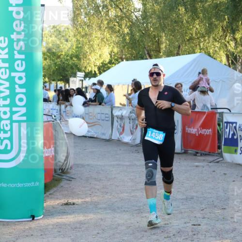 07.09.2025 - 19. Norderstedt Triathlon Zöllner http://msf.ph/oto/8780183 07.09.2025 17:35:02 Ziel 1458 meine-sportfotos.de