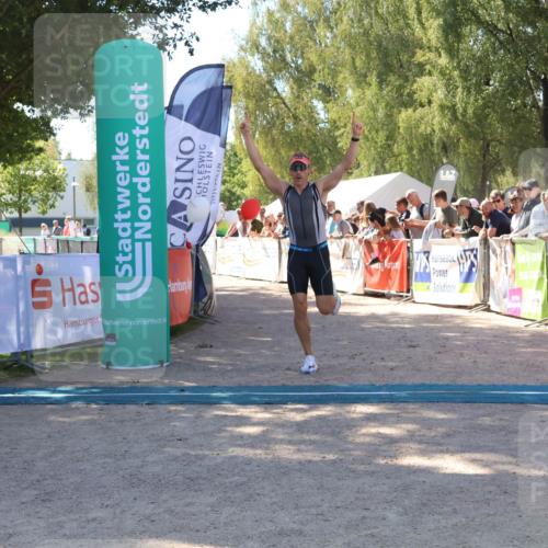 07.09.2025 - 19. Norderstedt Triathlon Zöllner http://msf.ph/oto/8780194 07.09.2025 12:47:46 Ziel 151 meine-sportfotos.de