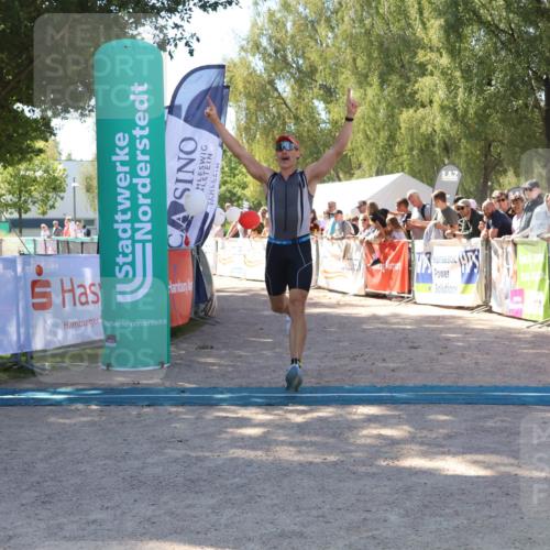 07.09.2025 - 19. Norderstedt Triathlon Zöllner http://msf.ph/oto/8780197 07.09.2025 12:47:46 Ziel 151 meine-sportfotos.de