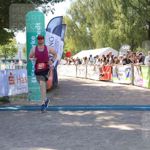 07.09.2025 - 19. Norderstedt Triathlon Zöllner http://msf.ph/oto/8780211 07.09.2025 12:48:15 Ziel 857 meine-sportfotos.de