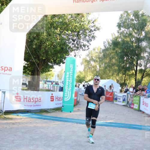 07.09.2025 - 19. Norderstedt Triathlon Zöllner http://msf.ph/oto/8780216 07.09.2025 17:35:05 Ziel 1458 meine-sportfotos.de