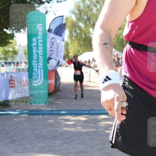 07.09.2025 - 19. Norderstedt Triathlon Zöllner http://msf.ph/oto/8780218 07.09.2025 12:48:34 Ziel 1315 meine-sportfotos.de