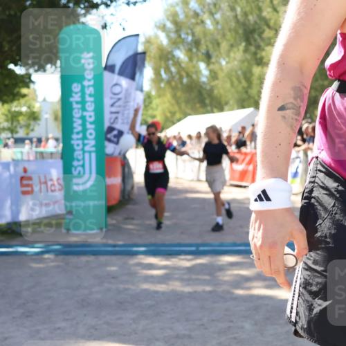 07.09.2025 - 19. Norderstedt Triathlon Zöllner http://msf.ph/oto/8780226 07.09.2025 12:48:35 Ziel 1315 meine-sportfotos.de
