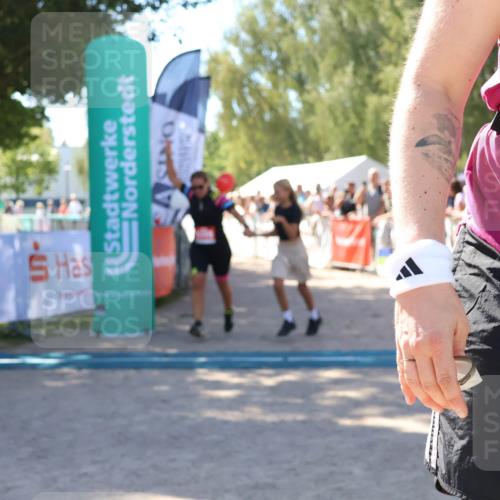 07.09.2025 - 19. Norderstedt Triathlon Zöllner http://msf.ph/oto/8780229 07.09.2025 12:48:35 Ziel 1315 meine-sportfotos.de