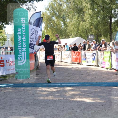 07.09.2025 - 19. Norderstedt Triathlon Zöllner http://msf.ph/oto/8780298 07.09.2025 12:49:49 Ziel 202 meine-sportfotos.de