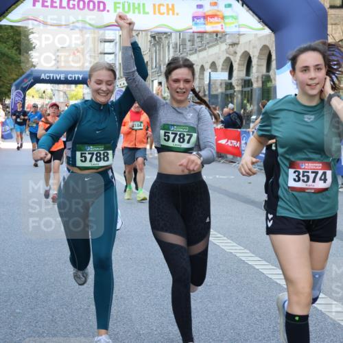 07.09.2025 - BARMER Alsterlauf Strokosch-Dieckow http://msf.ph/oto/8780299 07.09.2025 10:06:09 Ziel 2237, 2254, 2277, 2344, 2380, 2467, 2468, 2523, 2573, 2574, 2795, 3157, 3184, 3212, 3275, 3321, 3345, 3428, 3439, 3490, 3810, 3957, 3958, 4064, 4205, 4272, 4319, 4356, 4525, 4591, 5050, 5217, 5240, 5348, 5602, 5759, 5934, 6036, 6045, 6149, 6173, 6299, 6302, 8076, 8152, 8212 meine-sportfotos.de