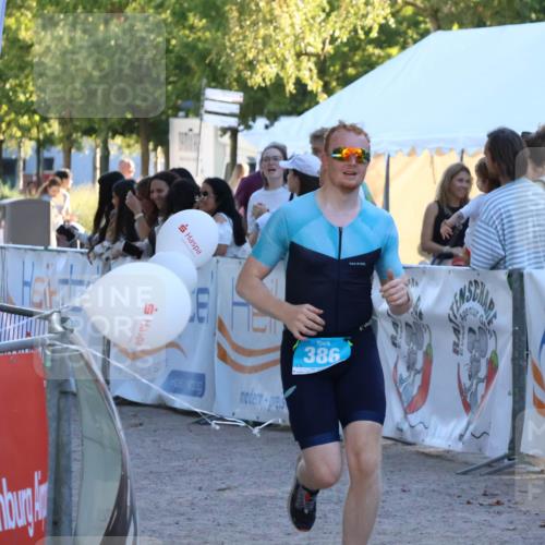 07.09.2025 - 19. Norderstedt Triathlon Zöllner http://msf.ph/oto/8780308 07.09.2025 17:35:27 Ziel 386 meine-sportfotos.de