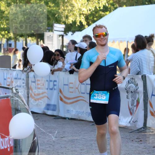 07.09.2025 - 19. Norderstedt Triathlon Zöllner http://msf.ph/oto/8780315 07.09.2025 17:35:28 Ziel 386 meine-sportfotos.de