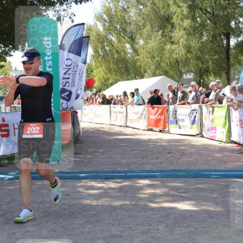 07.09.2025 - 19. Norderstedt Triathlon Zöllner http://msf.ph/oto/8780325 07.09.2025 12:49:50 Ziel 202 meine-sportfotos.de