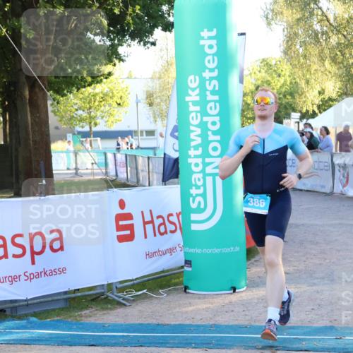07.09.2025 - 19. Norderstedt Triathlon Zöllner http://msf.ph/oto/8780355 07.09.2025 17:35:30 Ziel 386 meine-sportfotos.de