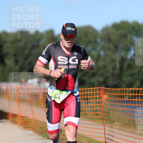 07.09.2025 - 19. Norderstedt Triathlon Michael Strokosch http://msf.ph/oto/8780368 07.09.2025 15:00:35 Laufen 984, 985 meine-sportfotos.de