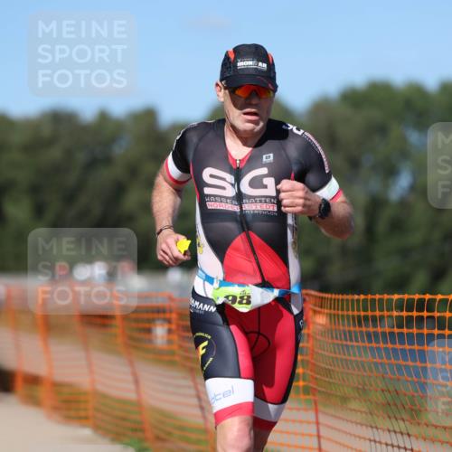 07.09.2025 - 19. Norderstedt Triathlon Michael Strokosch http://msf.ph/oto/8780372 07.09.2025 15:00:36 Laufen 984, 985 meine-sportfotos.de