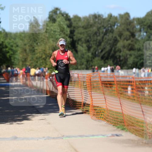 07.09.2025 - 19. Norderstedt Triathlon Michael Strokosch http://msf.ph/oto/8780376 07.09.2025 15:00:37 Laufen 984, 985 meine-sportfotos.de