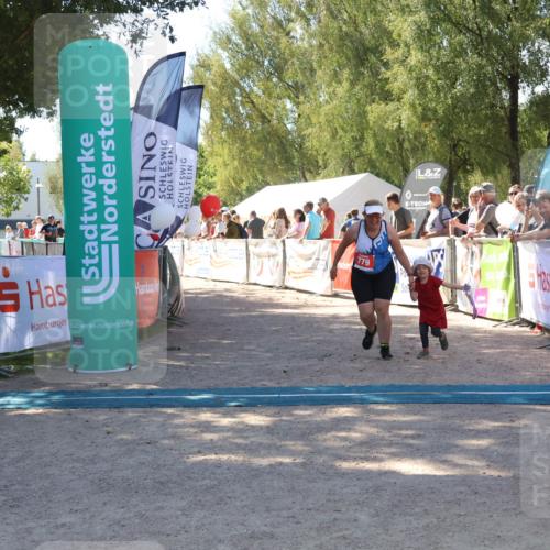 07.09.2025 - 19. Norderstedt Triathlon Zöllner http://msf.ph/oto/8780388 07.09.2025 12:50:16 Ziel 779 meine-sportfotos.de