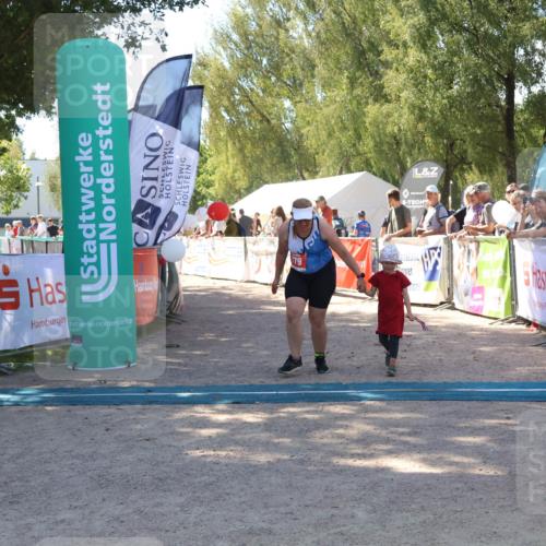 07.09.2025 - 19. Norderstedt Triathlon Zöllner http://msf.ph/oto/8780404 07.09.2025 12:50:17 Ziel 779 meine-sportfotos.de