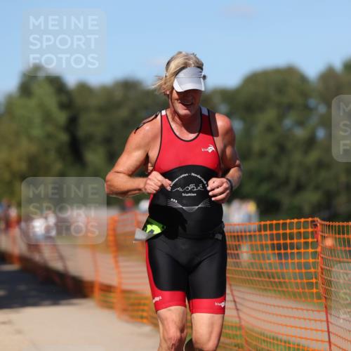 07.09.2025 - 19. Norderstedt Triathlon Michael Strokosch http://msf.ph/oto/8780409 07.09.2025 15:00:41 Laufen 984 meine-sportfotos.de