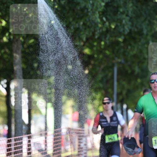 07.09.2025 - 19. Norderstedt Triathlon Michael Strokosch http://msf.ph/oto/8780414 07.09.2025 16:03:31 Laufen 438, 498, 537, 1492 meine-sportfotos.de