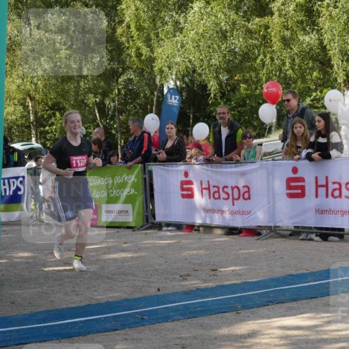 07.09.2025 - 19. Norderstedt Triathlon Zöllner http://msf.ph/oto/8780465 07.09.2025 10:52:58 Ziel 84, 652, 690, 1130 meine-sportfotos.de