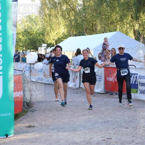 07.09.2025 - 19. Norderstedt Triathlon Zöllner http://msf.ph/oto/8780468 07.09.2025 17:35:52 Ziel 376, 934, 1454 meine-sportfotos.de