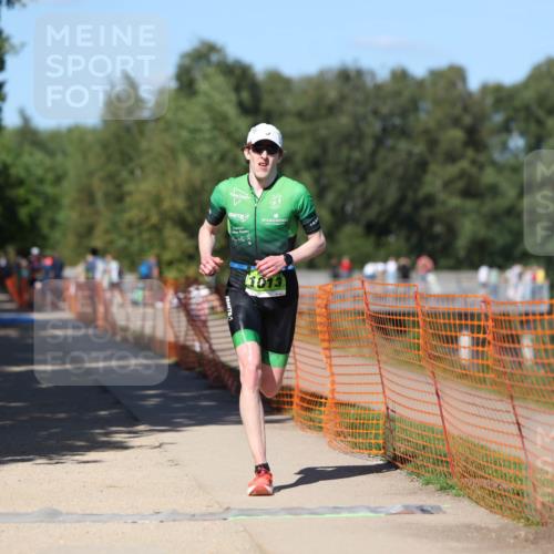 07.09.2025 - 19. Norderstedt Triathlon Michael Strokosch http://msf.ph/oto/8780486 07.09.2025 15:01:02 Laufen 1013 meine-sportfotos.de