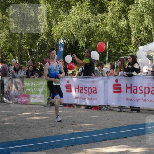 07.09.2025 - 19. Norderstedt Triathlon Zöllner http://msf.ph/oto/8780512 07.09.2025 10:53:55 Ziel 684 meine-sportfotos.de