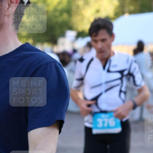 07.09.2025 - 19. Norderstedt Triathlon Zöllner http://msf.ph/oto/8780552 07.09.2025 17:35:55 Ziel 376, 934, 1454 meine-sportfotos.de