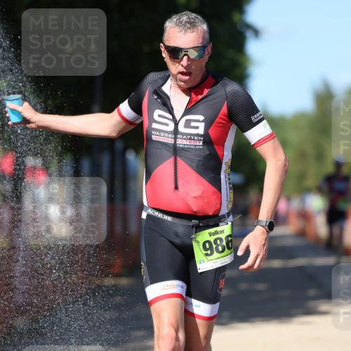 07.09.2025 - 19. Norderstedt Triathlon Michael Strokosch http://msf.ph/oto/8780557 07.09.2025 15:01:16 Laufen 979, 986 meine-sportfotos.de