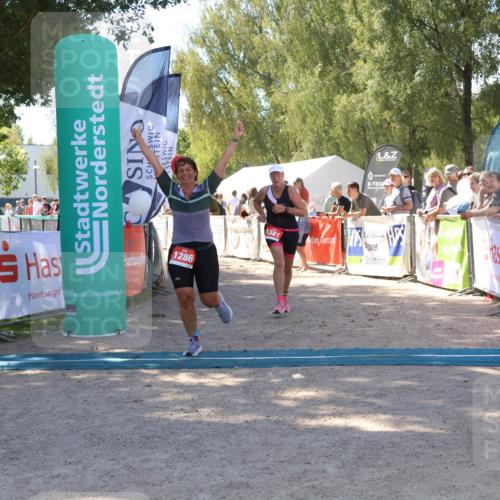 07.09.2025 - 19. Norderstedt Triathlon Zöllner http://msf.ph/oto/8780558 07.09.2025 12:50:44 Ziel 1286, 1381 meine-sportfotos.de