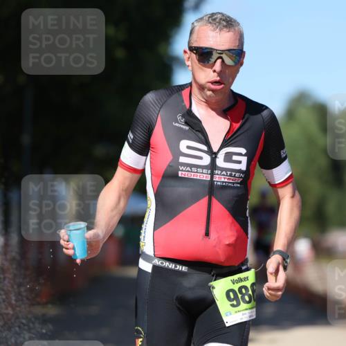 07.09.2025 - 19. Norderstedt Triathlon Michael Strokosch http://msf.ph/oto/8780564 07.09.2025 15:01:17 Laufen 979, 986 meine-sportfotos.de