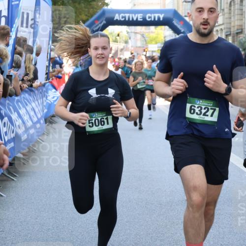 07.09.2025 - BARMER Alsterlauf Strokosch-Dieckow http://msf.ph/oto/8780576 07.09.2025 10:06:00 Ziel 2237, 2254, 2277, 2344, 3154, 3157, 3212, 3321, 3345, 3439, 3490, 4082, 4205, 4319, 4342, 4455, 4525, 4537, 4591, 5050, 5240, 5363, 5478, 5595, 5762, 6045, 6085, 6149, 6173, 6231, 6299, 6302, 8076, 8152, 8212 meine-sportfotos.de