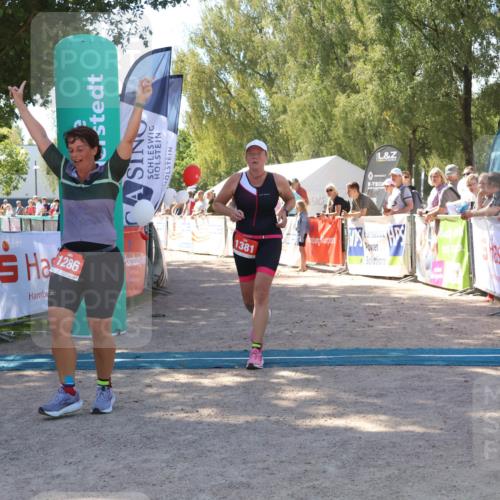 07.09.2025 - 19. Norderstedt Triathlon Zöllner http://msf.ph/oto/8780579 07.09.2025 12:50:45 Ziel 1286, 1381 meine-sportfotos.de