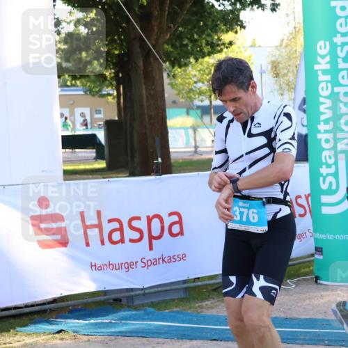 07.09.2025 - 19. Norderstedt Triathlon Zöllner http://msf.ph/oto/8780583 07.09.2025 17:35:56 Ziel 376, 934 meine-sportfotos.de