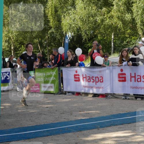 07.09.2025 - 19. Norderstedt Triathlon Zöllner http://msf.ph/oto/8780597 07.09.2025 10:54:21 Ziel 87, 93 meine-sportfotos.de