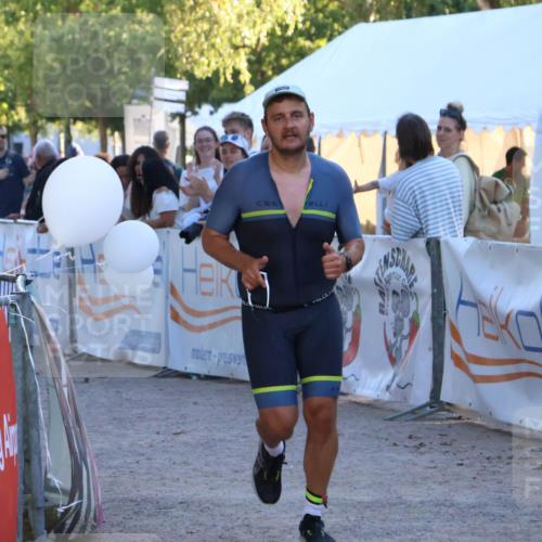 07.09.2025 - 19. Norderstedt Triathlon Zöllner http://msf.ph/oto/8780598 07.09.2025 17:36:08 Ziel 1476 meine-sportfotos.de
