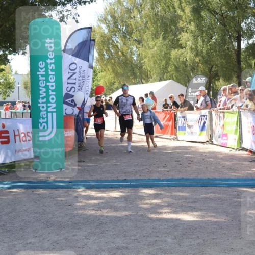 07.09.2025 - 19. Norderstedt Triathlon Zöllner http://msf.ph/oto/8780613 07.09.2025 12:51:10 Ziel 792, 1220, 1378 meine-sportfotos.de