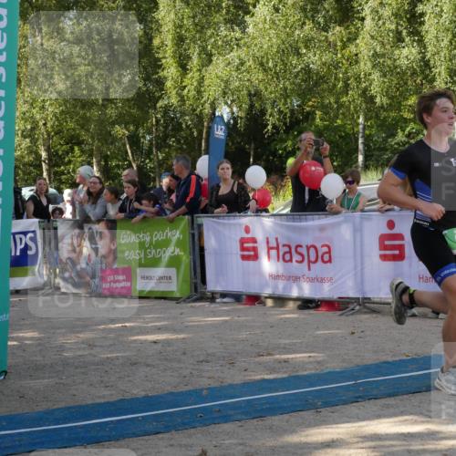 07.09.2025 - 19. Norderstedt Triathlon Zöllner http://msf.ph/oto/8780615 07.09.2025 10:54:22 Ziel 87, 93 meine-sportfotos.de